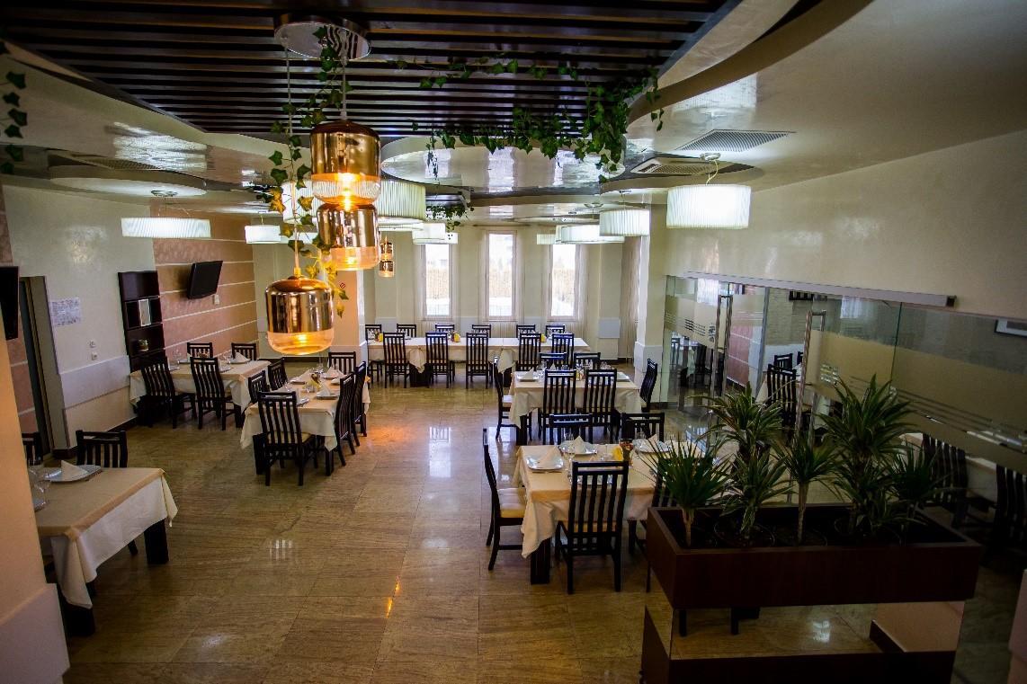 Hotel Grandis Apulum Mioveni Zewnętrze zdjęcie